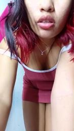 Scarlett_pee webcam model stream image
