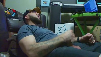 Number1dad_ webcam model stream image