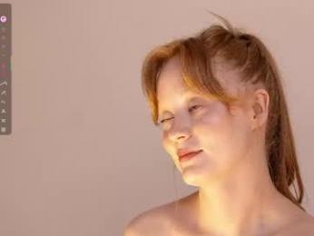 cute_shine webcam model stream image