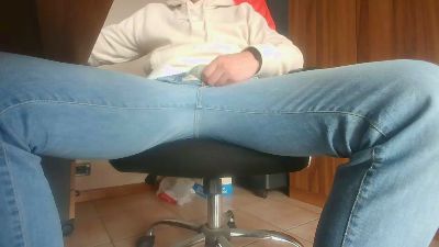 adam9987 webcam cam4 model stream image