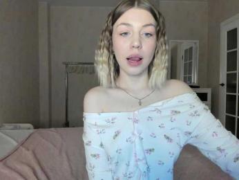 uma-like webcam model stream image