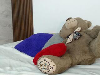 Ameliee Rossee webcam model stream image