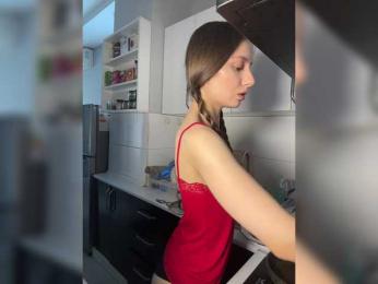Milka_Crystal webcam model stream image