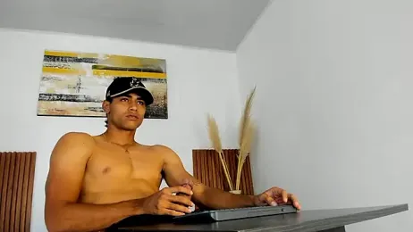 zander_2120 webcam model stream image