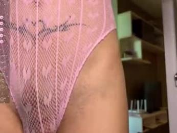 highenough_queen webcam model stream image