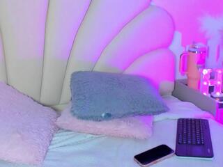 Sweet Alices webcam model stream image