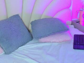 Sweet Alices webcam model stream image