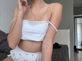 LuxTemptress webcam model stream image