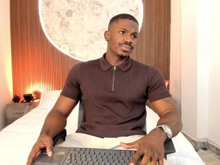 Ethan Traviis webcam model stream image