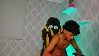 Boy_Savoy webcam model stream image