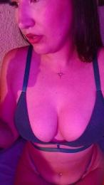 DolceNazz webcam model stream image