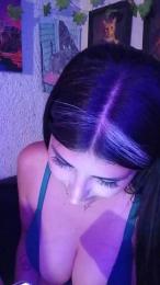 DolceNazz webcam model stream image