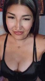 DolceNazz webcam model stream image