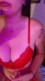 DolceNazz webcam model stream image