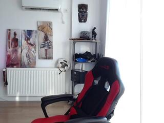 Mark Hazzard webcam model stream image