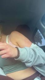 raelynnbby webcam model stream image