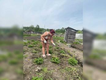 0_Danelis_0 webcam model stream image