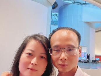 LiangAndYing webcam model stream image