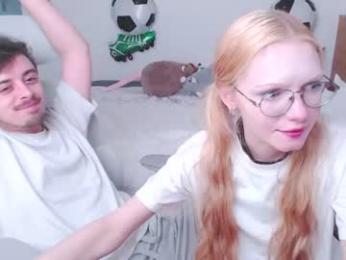 blush_alert webcam model stream image