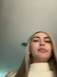 Im_emmaoxf webcam model stream image