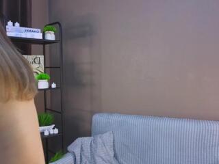 Emily Corwin webcam model stream image