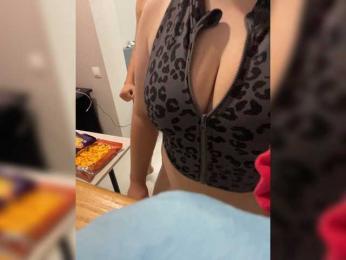 romashki-time webcam bongacams model stream image