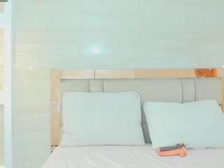 laurent-moore webcam model stream image