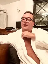 MountJohnXL webcam stripchat model stream image