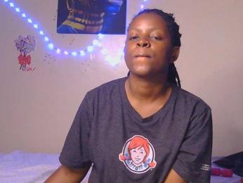 CocoTease33 webcam bongacams model stream image