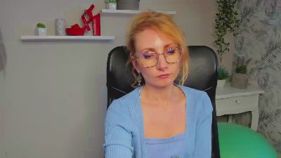 CinderellaMoon webcam model stream image