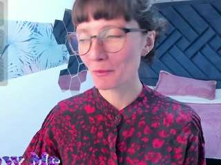 valery-more webcam model stream image