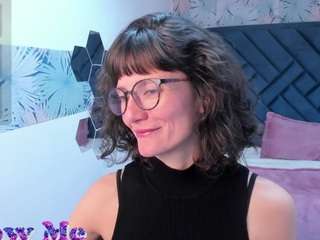 valery-more webcam model stream image