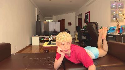 Ne0on webcam model stream image