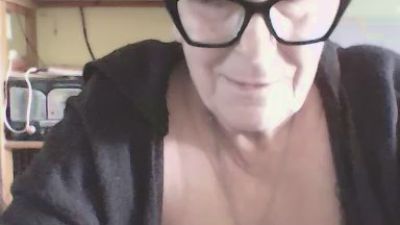 sophia68milf webcam cam4 model stream image