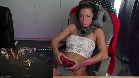 TittenTina webcam model stream image