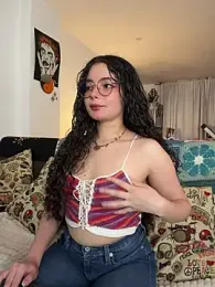 Antoniart_ webcam model stream image