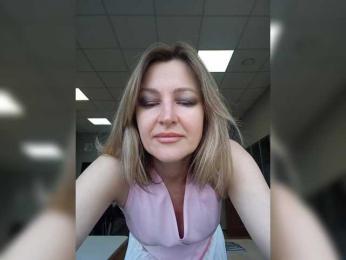 LagoonJoy webcam model stream image