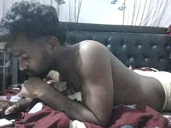 Hunkytop webcam model stream image