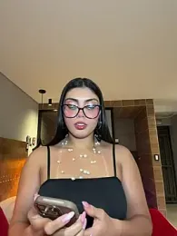 zui_lu webcam stripchat model stream image