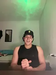 Maximuz1920 webcam model stream image