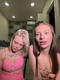 elloriah webcam stripchat model stream image