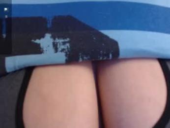 tarrant_ webcam model stream image