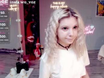 careful_i_bite webcam chaturbate model stream image