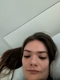 Junani2231 webcam model stream image