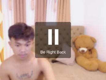 ur_hugecock webcam model stream image