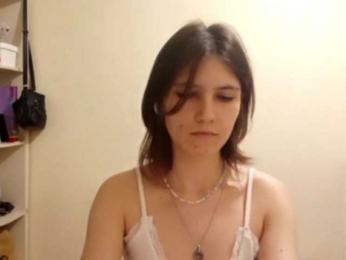 urrMila webcam model stream image