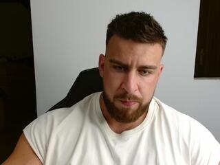 Beau Tucker webcam model stream image