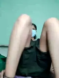 Shivani2002 webcam model stream image