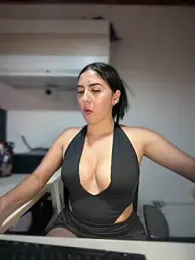 Sofia_Collins- webcam model stream image