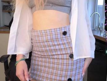 stripmequick webcam model stream image